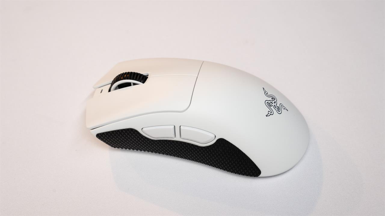 razer deathadder v4 with grips attached