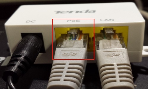 Ethernet Cable in PoE Injector