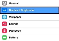 Apple iOS 9 Settings - Display & Brightness