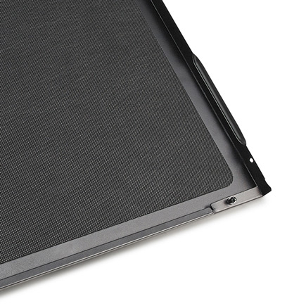 Close oup of the Define S2 side panel