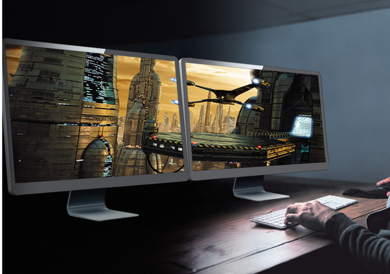 Dual screen with extended gaming image