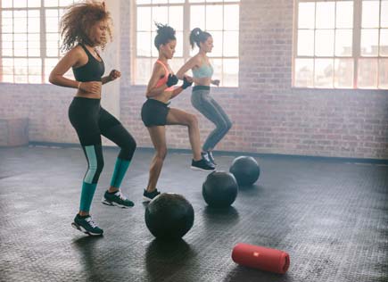 JBL Flip 5 speaker keeps pace as you work out at the gym