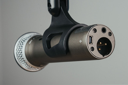 Samson Q2U microphone