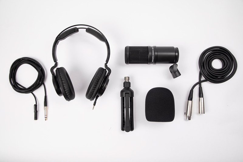 Components of the Zoom ZDM-1 Podcast Mic Pack