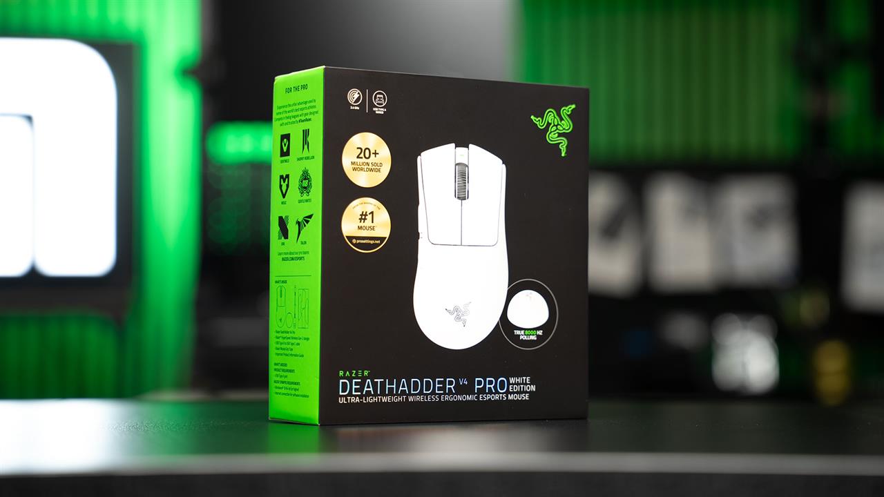 Razer Deathadder V4 Pro in box