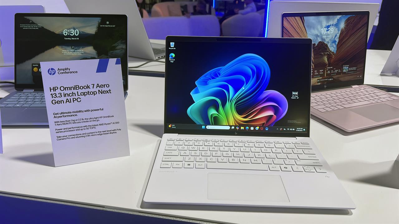 An HP Omnibook.