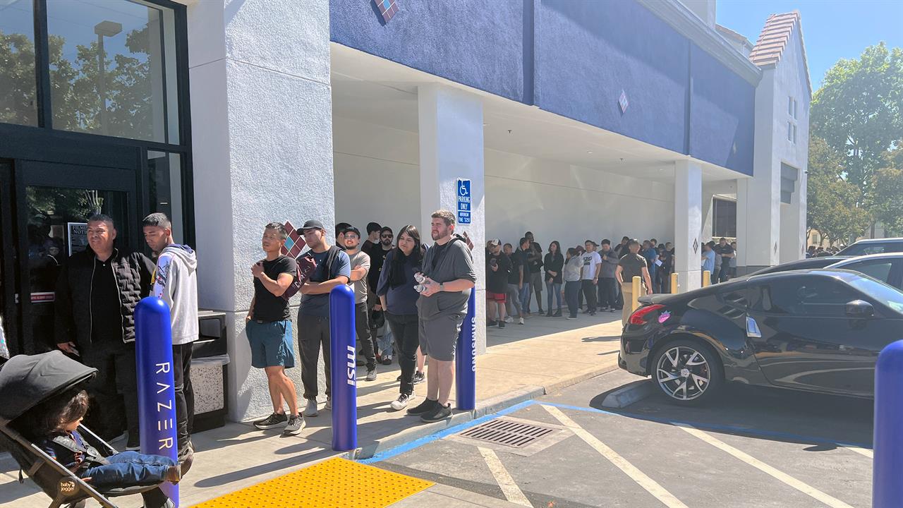 A scene from the MC Santa Clara grand opening. 