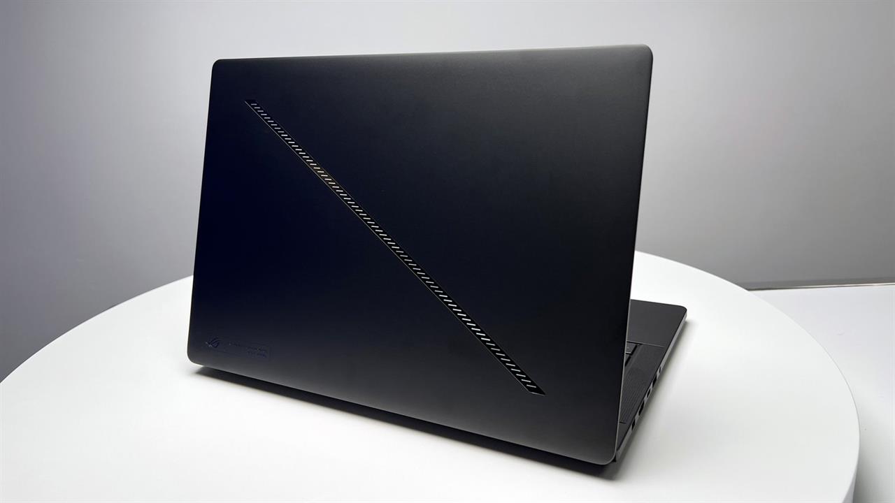 An Asus gaming laptop. 