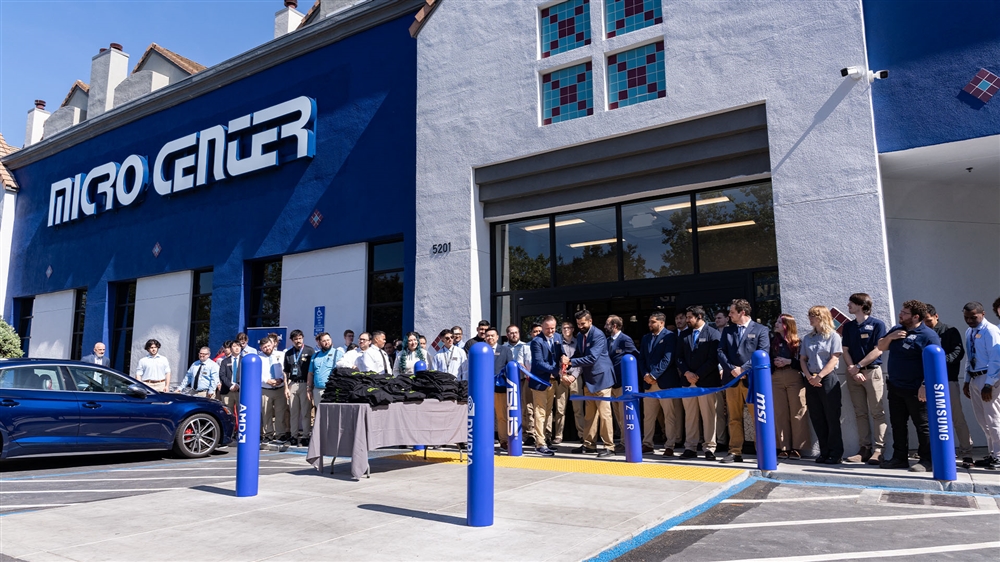 read more about scenes from the micro center santa clara grand opening